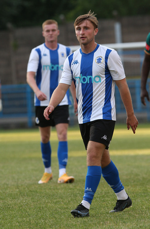 Stalybridge Celtic v Chester-7